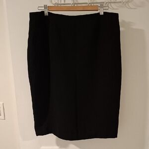 Larry Levine Women's Classic Black Pencil Skirt - Full Lined (Size US 14)